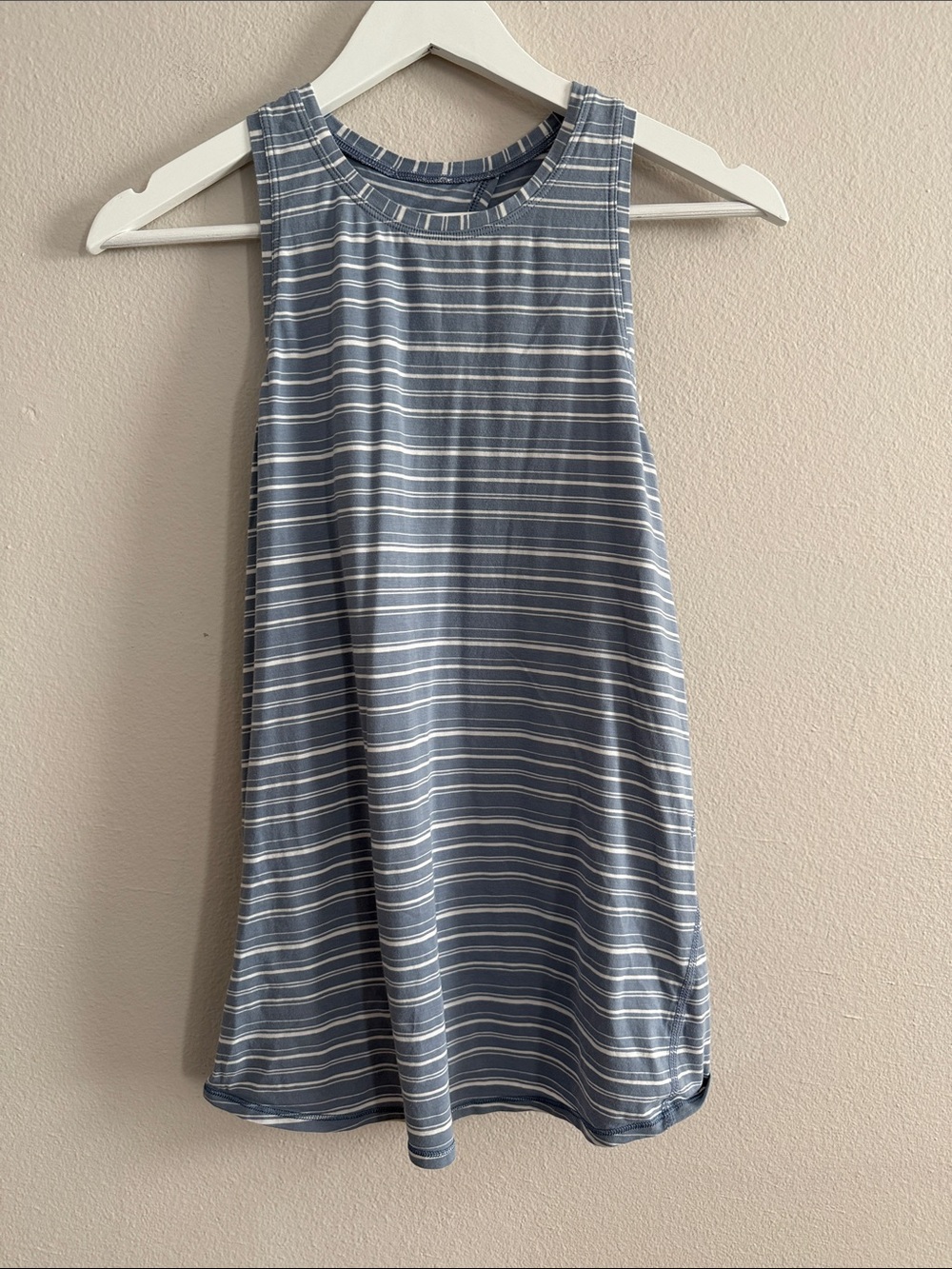 Lululemon All Tied Up Tank Top Cut Back Stripe Tempest Blue White [SG0193]